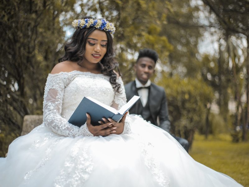 Para legenda no Instagram ou para os votos em casamento: inspire-se com versículos da Bíblia
