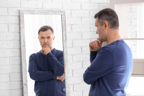 Personalidade narcisista: como reconhecer e lidar