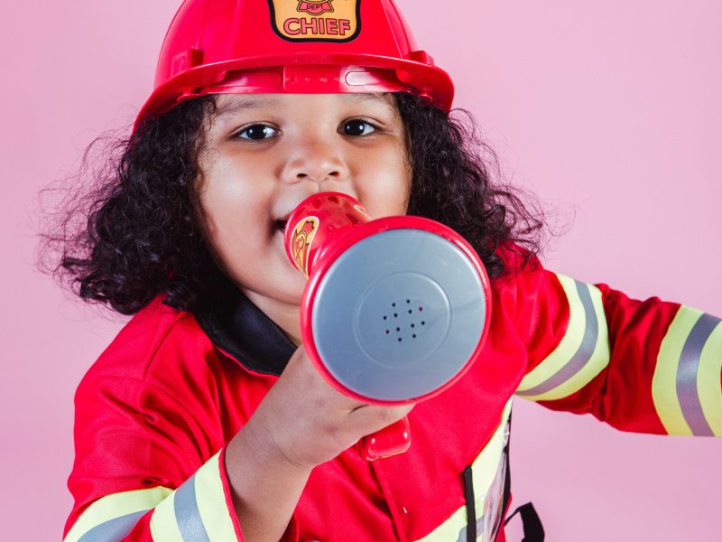 Youtubers ou bombeiros: quais os sonhos profissionais das crianças de hoje? 