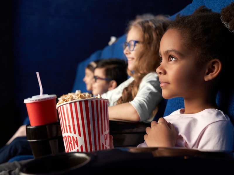 Você sabia que cinemas não podem proibir entrada de alimentos adquiridos em locais externos?