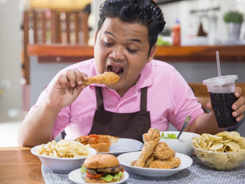 Gula: o pecado que pode se transformar em transtorno