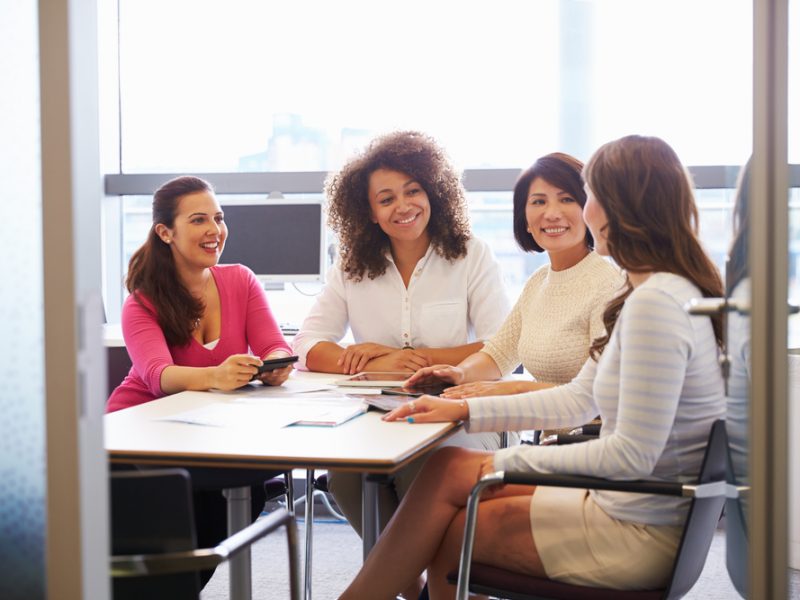 Programa gratuito para desenvolvimento da carreira feminina está com inscrições abertas