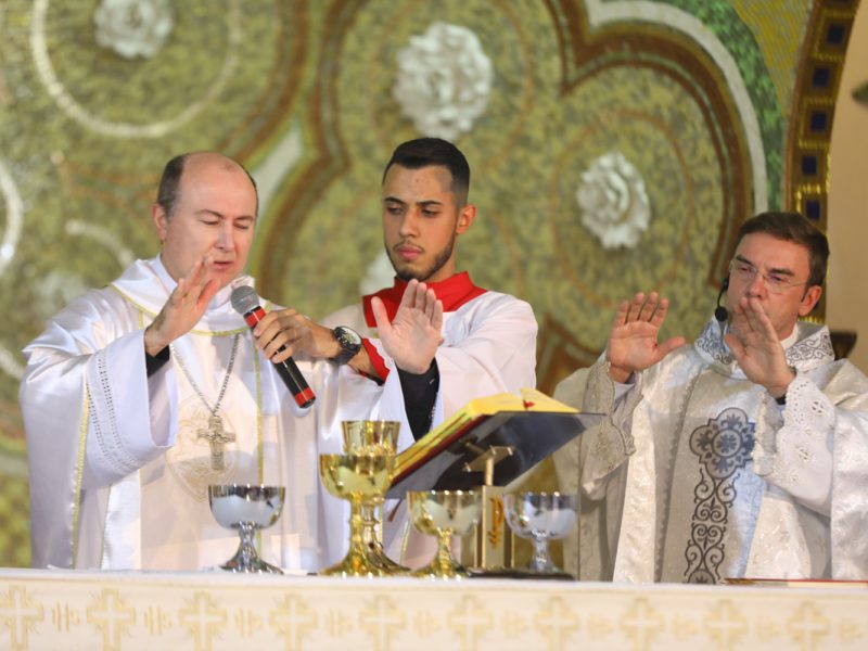 Paróquias têm até primeiro domingo do Advento para adotar Novo Missal