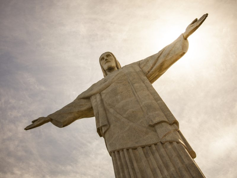 Você moraria no braço do Cristo Redentor?