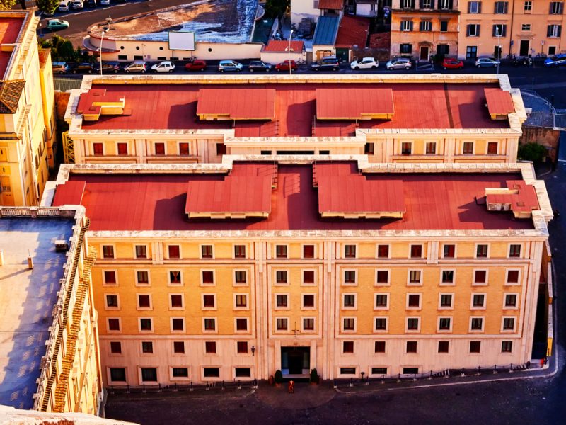 Longe do luxo do Palácio Apostólico: saiba onde mora o Papa Francisco