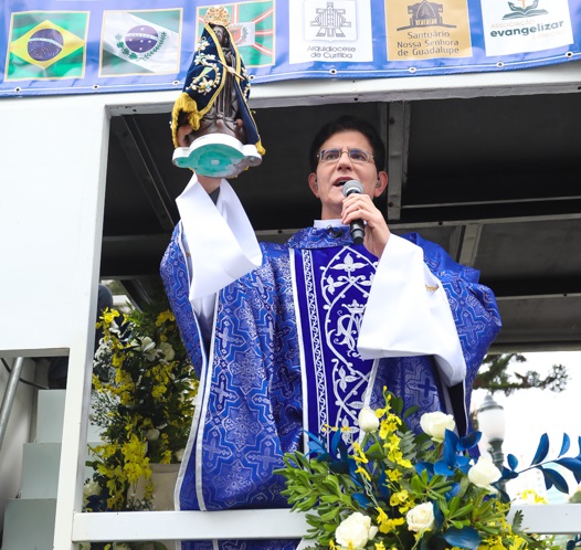 Nossa Senhora Aparecida: Padroeira e Rainha