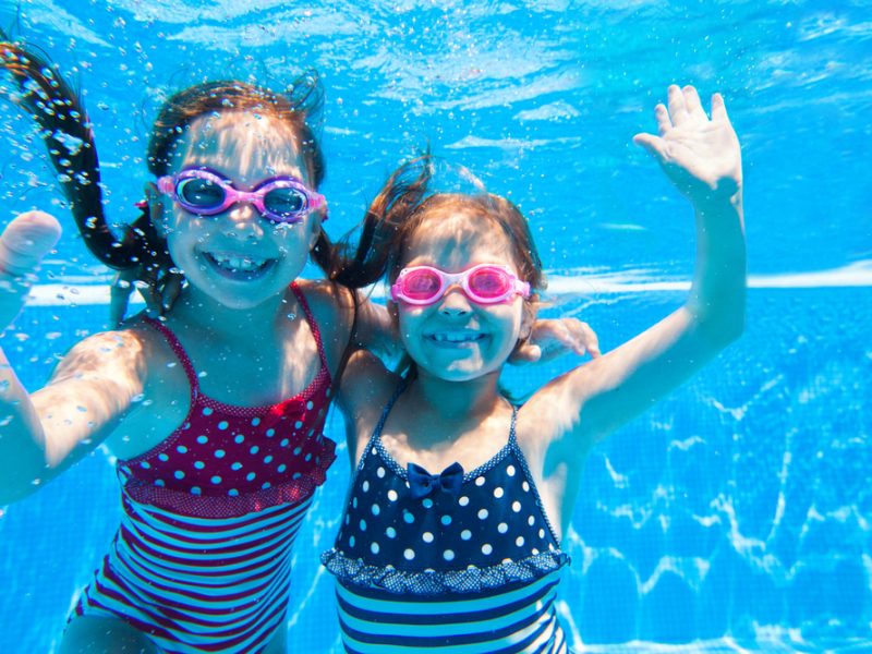 Os riscos das piscinas e como manter a segurança para evitar acidentes