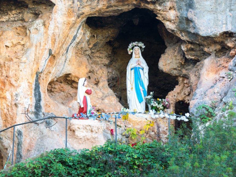 Os milagres de Santa Bernadette de Lourdes que desafiam até os mais céticos