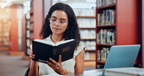 Três orações para fazer antes de sair para o trabalho